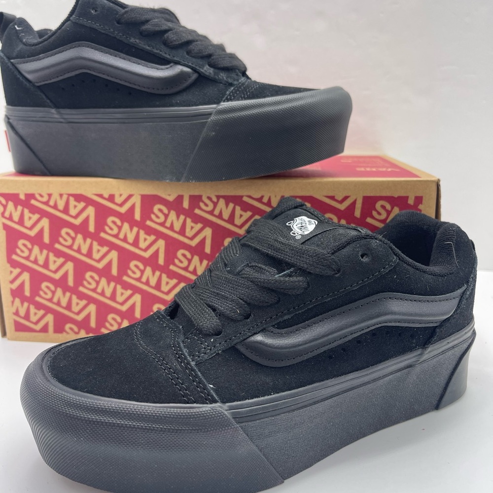 Vans WMNS Knu Stack
Black/Black
VN000CP6BKA Platform Sneakers - Picture 15 of 16